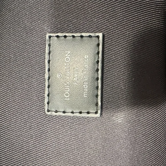 Louis Vuitton Bag - Picture 6 of 7